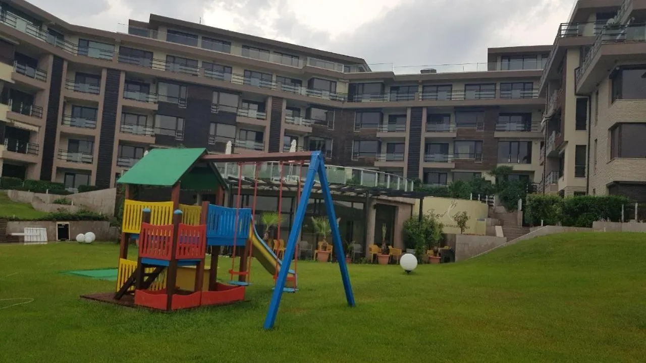 سوزوبول Sand Lilies Beach Apartments