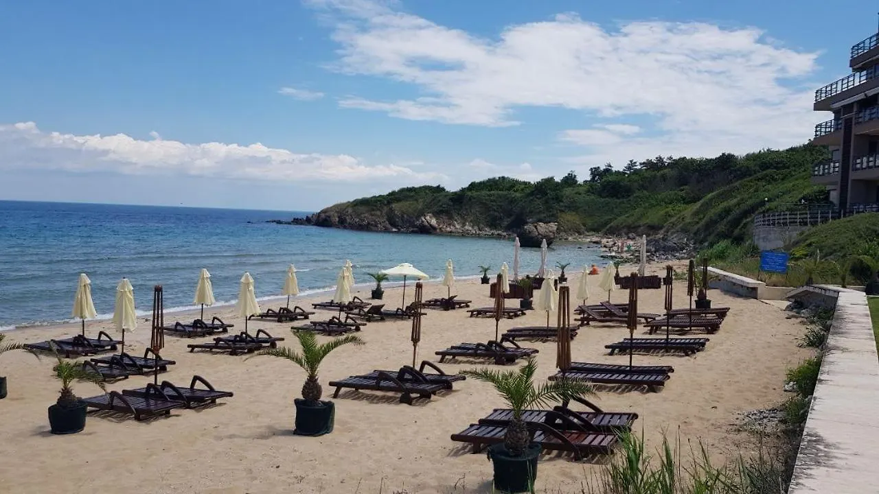 Sand Lilies Beach Apartments Sozopol