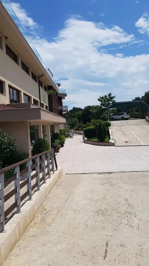 Sand Lilies Beach Apartments Sozopol