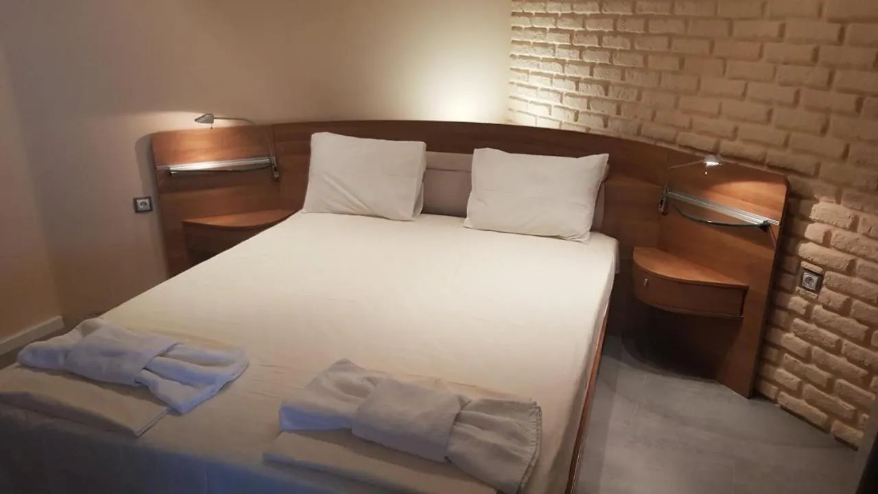 Sand Lilies Beach Apartments Sozopol