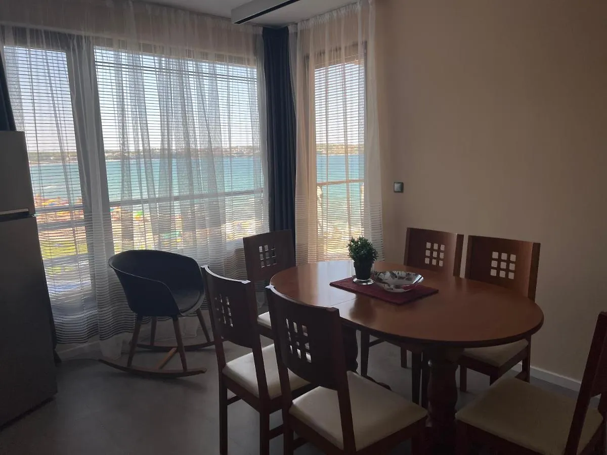 Sand Lilies Beach Apartments Sozopol